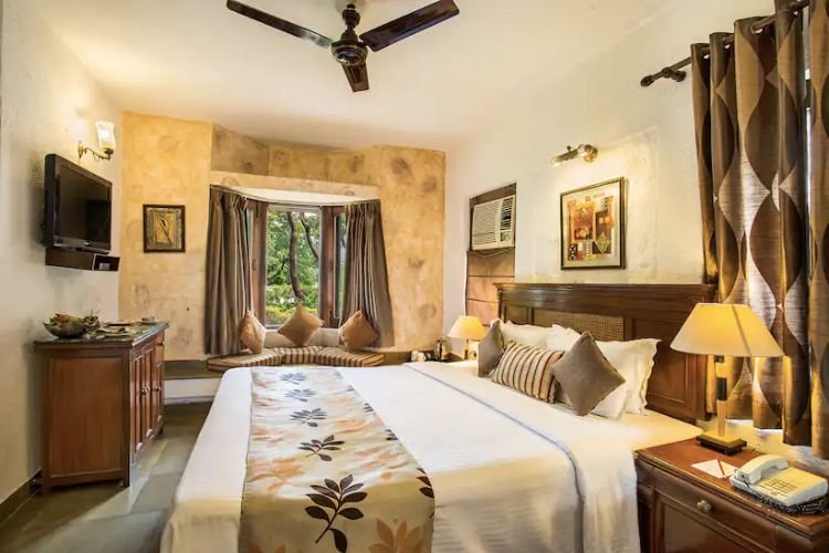 Luxury superior cottage room at Riverview Retreat Corbett